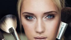 Красивый макияж для блондинок с голубыми глазами (50 фото) — Свадебный, вечерний и дневной образ